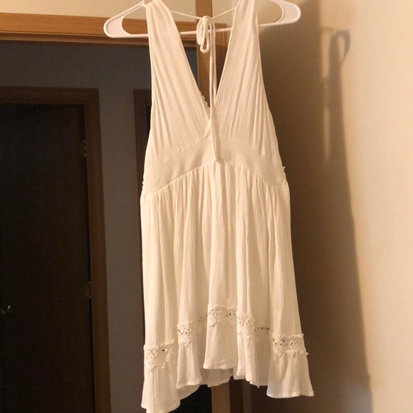 Little White Dress - Picture 4 of 5